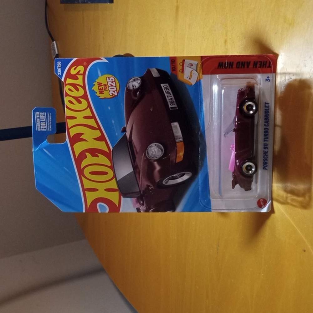 Hot WheelsPorsche 911 Turbo Cabriolet - 2025